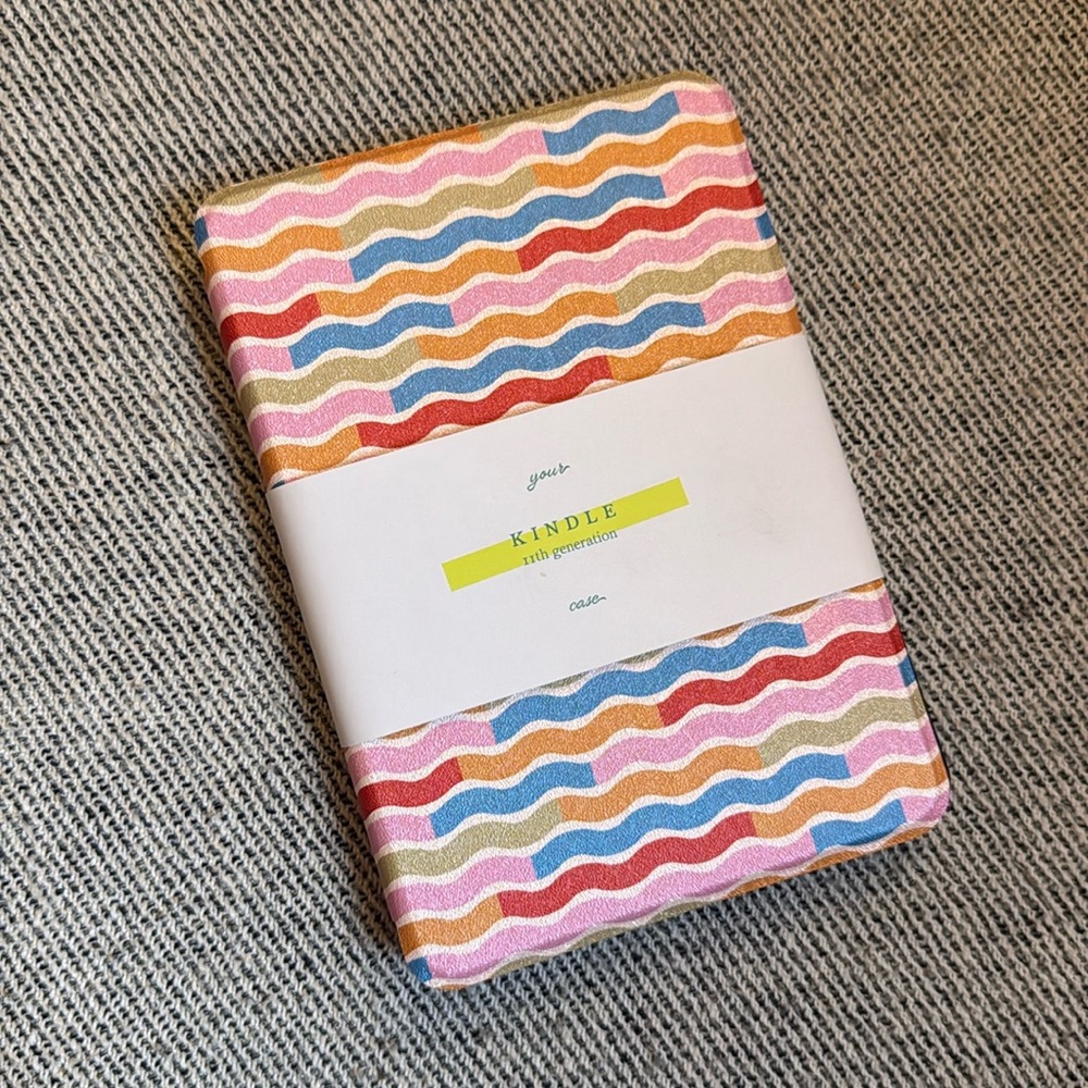 Page. The Shop Wave Pattern Kindle Case